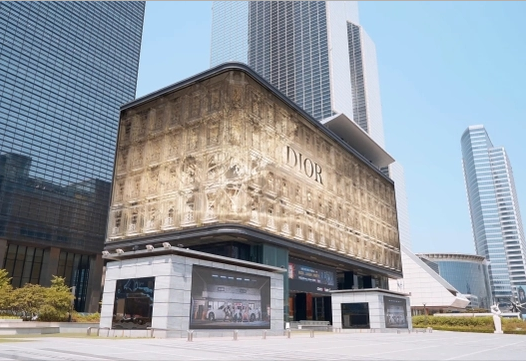 什么是裸眼3D LED顯示屏？它是如何實現的